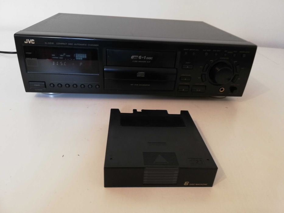 CD Player Automatic changer JVC model XL-M 516 - Impecabil/Malaysia