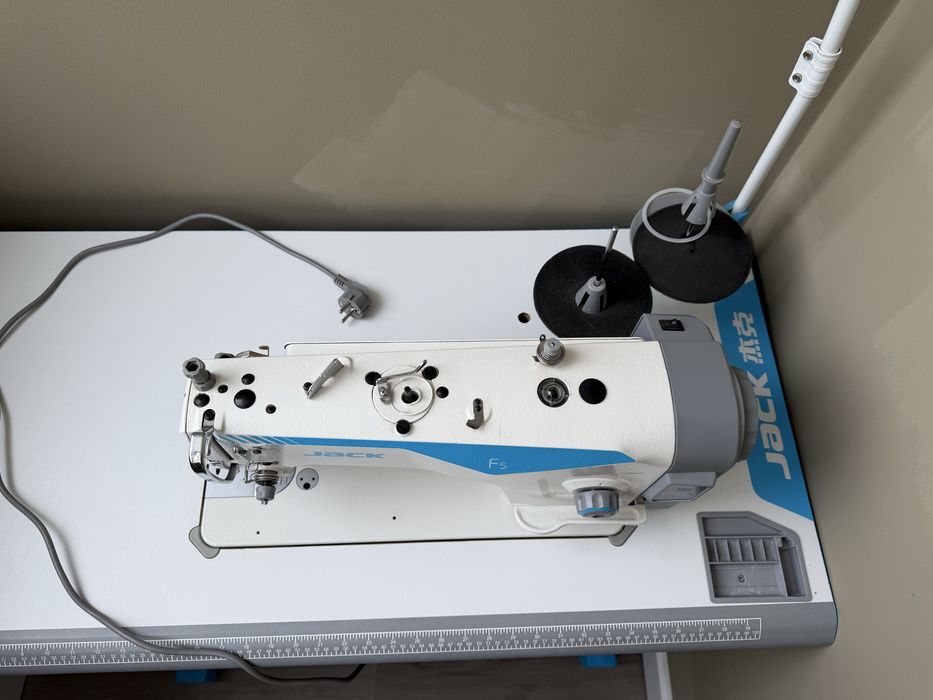 Jack F5 швейная машинка