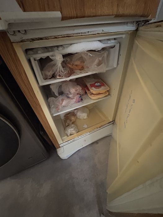 Продам холодильник
