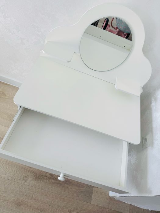 Туалетный столик детский