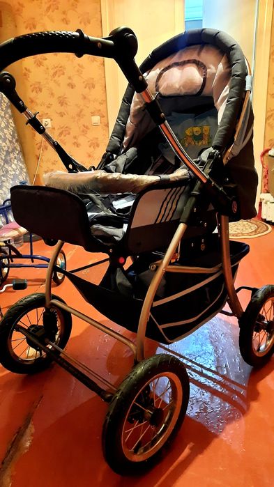 Продаётся детская коляска