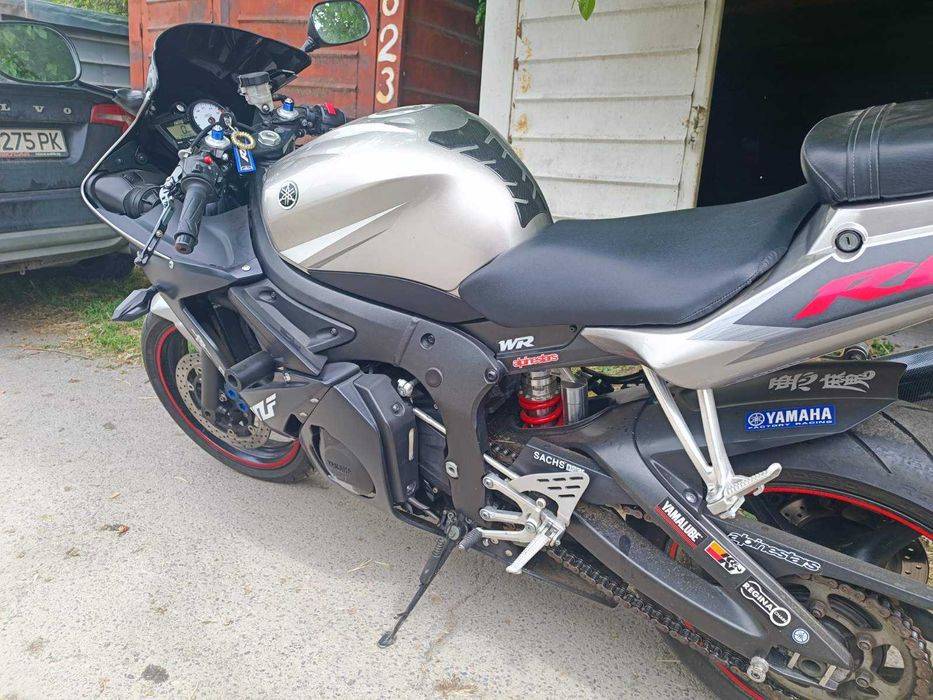 Yamaha YZF-R6 2003 година
