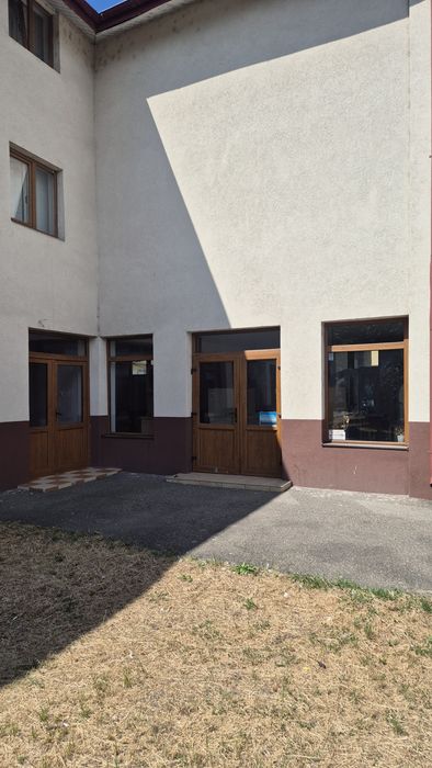 Spatiu de inchiriat