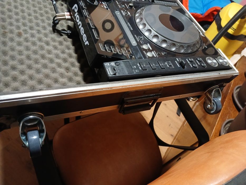 Case, valiza de transport!