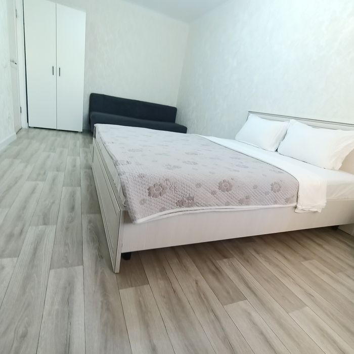 Сдам посуточно 1 кв в 11 микр