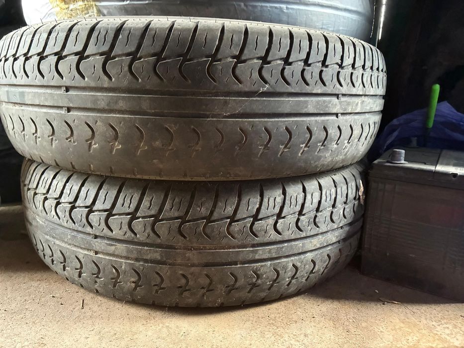 Продам шины размер 215 на 70