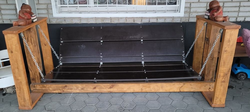 Качеля из дерева