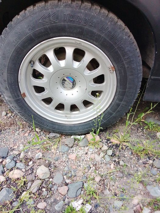 продам диски от бмв 15 размер