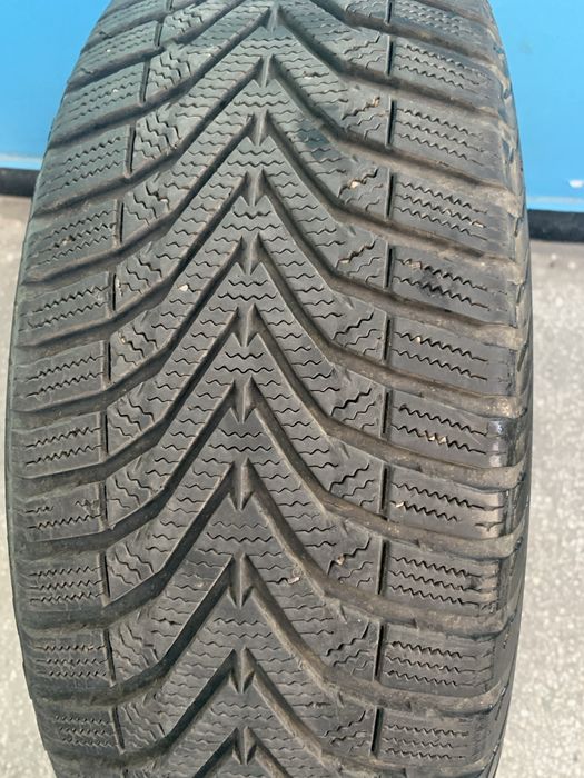 Set 4 anvelope de iarna 205/60 R 16