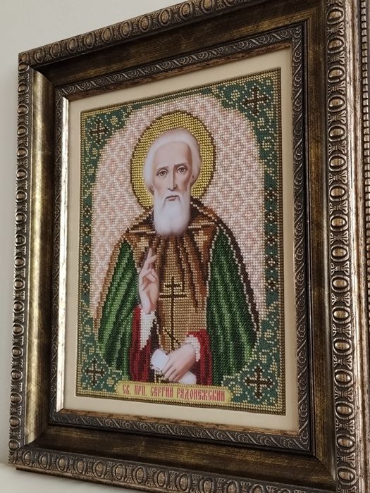 Картина вышитая бисером.