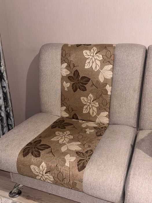 Диван- книжка и кресло