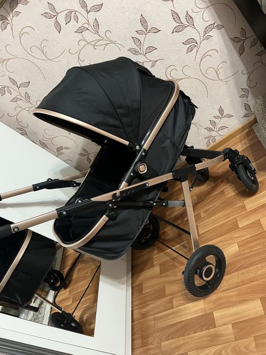 Продам коляску детскую