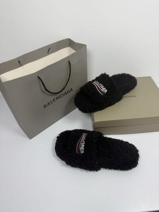 Papuci Balenciaga Furry Slide Black