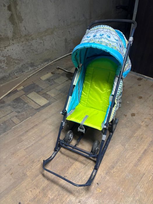 Продам санки коляску