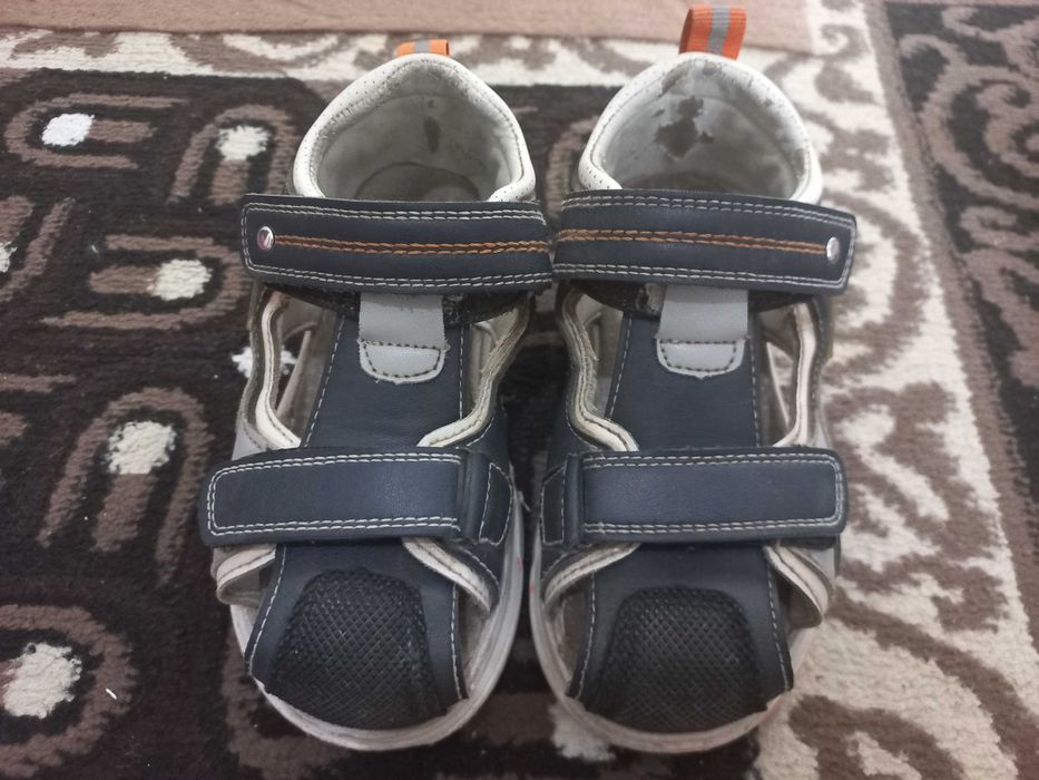Детская обувь. Сандали на мальчика. Размер 31. В хорошем состояни .