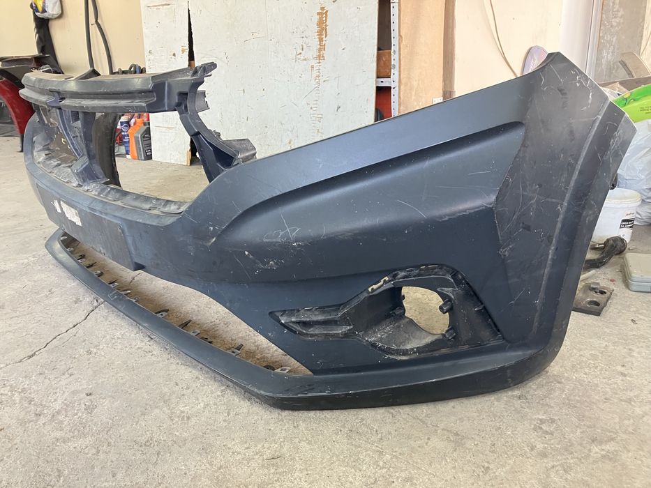 Предна броня за Dacia Logan Дачиа Логан 2021-