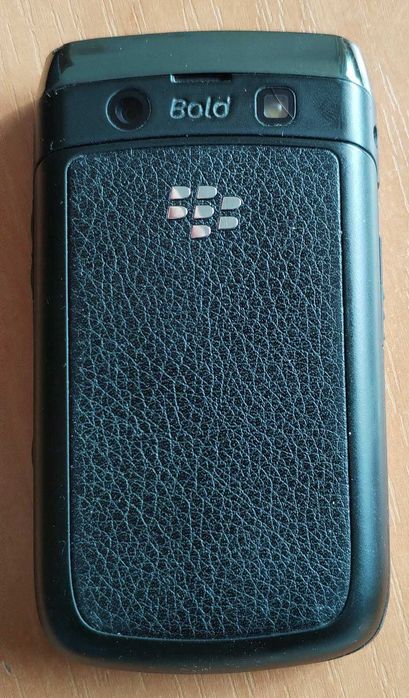 BlackBerry Bold 9700 – оригинален телефон с кутия и калъф
