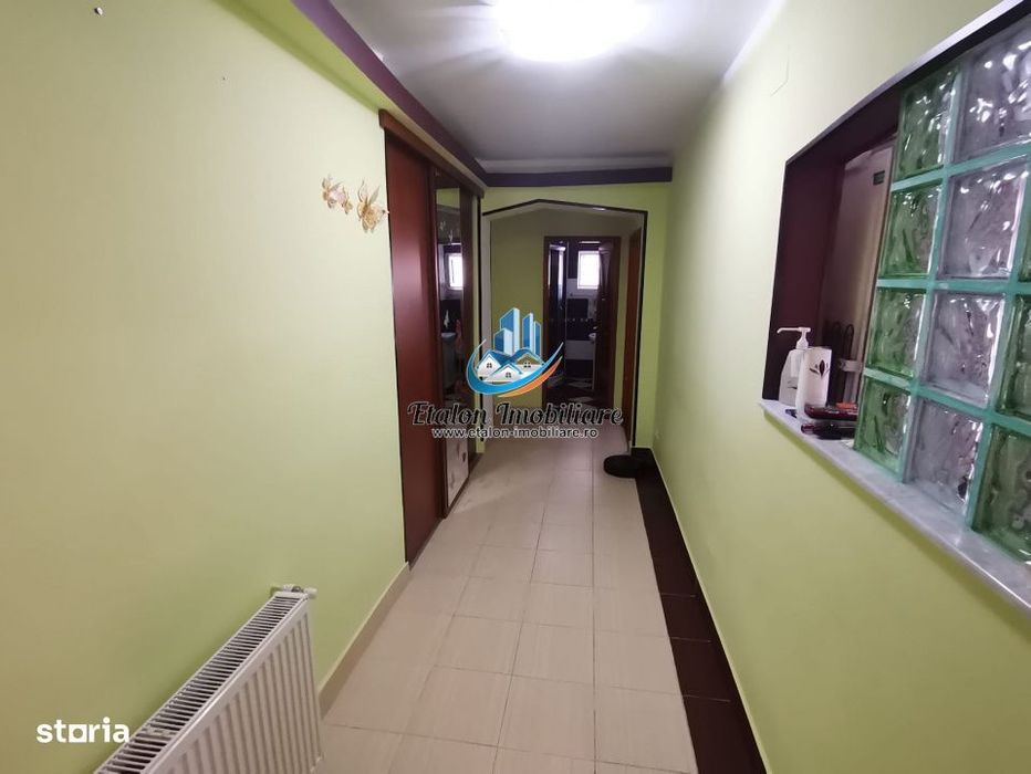 Apartament 4 camere 120 mp utili + boxa 12 mp Calea Romanului - Bloc
