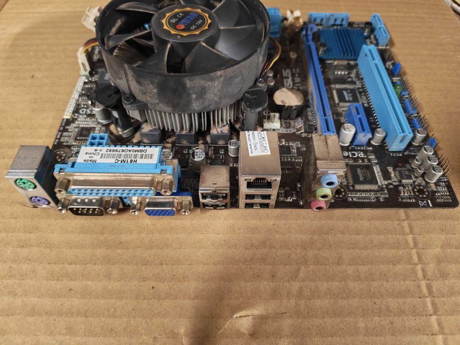 Материнская плата Asus