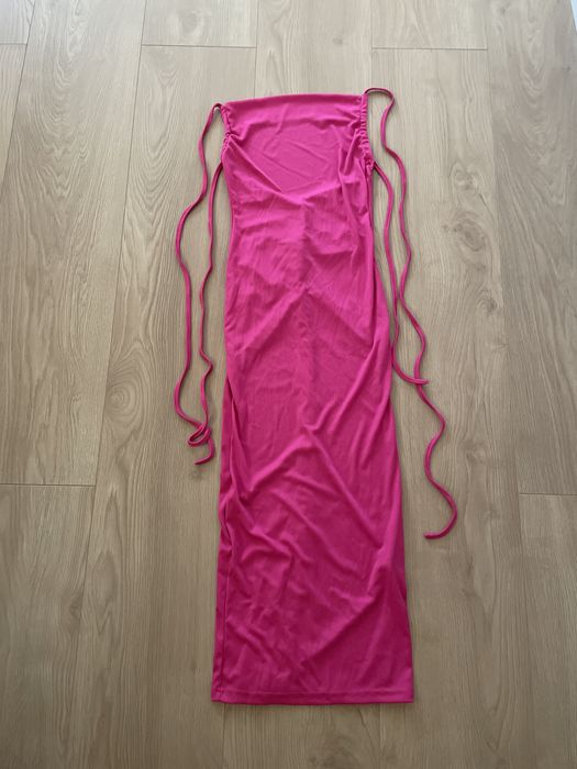 Розова дълга рокля