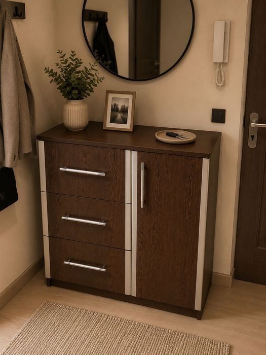 Comodă cu sertare în stare bună (două modele )