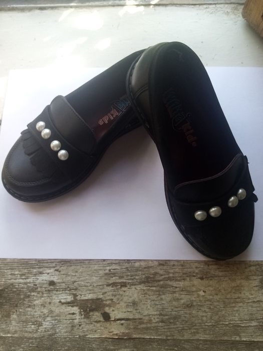 Для девочки туфли удобные