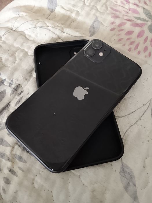 Продаю Iphone 11 акб 81%