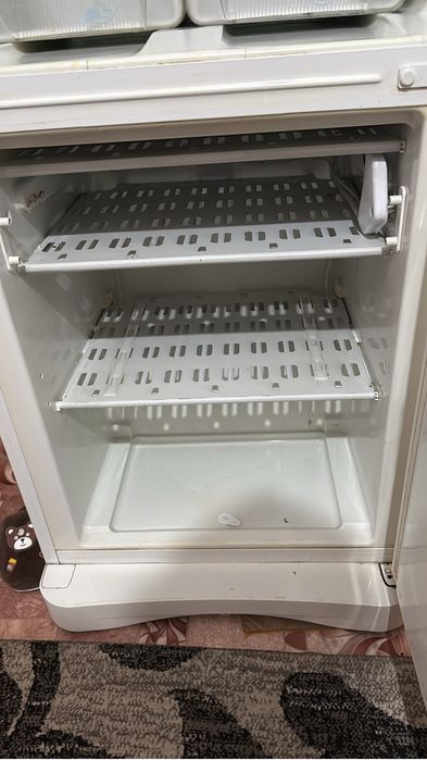 Продам холодильник рабочем состаянии