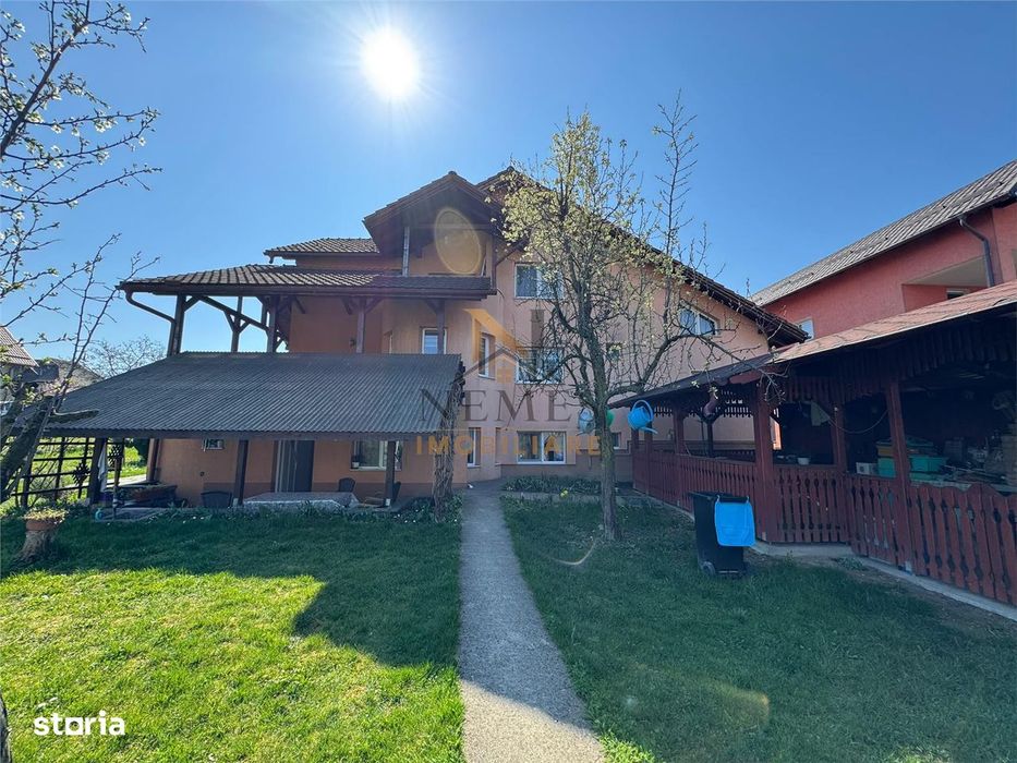 Casa tip vila de vanzare - zona Castel Transilvania