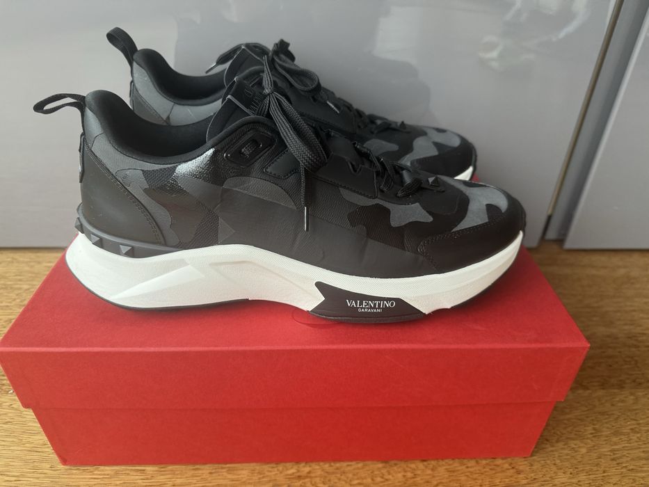 Оригинални сникърси VALENTINO GARAVANI IT45 / маратонки