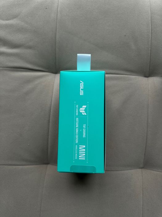 ASUS Hatsune Miku Bundle (мишка + пад)