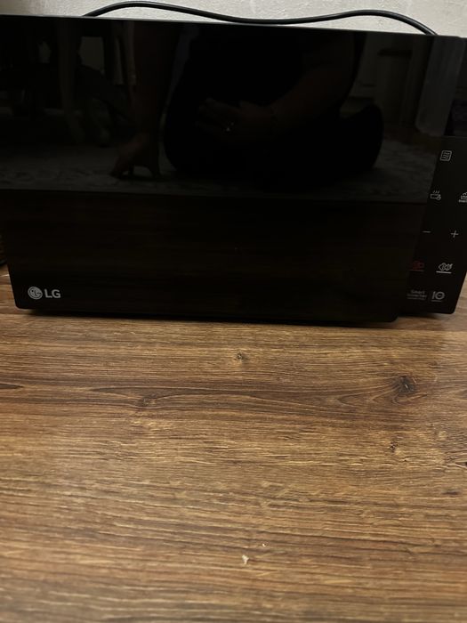 Продам микроволновку LG