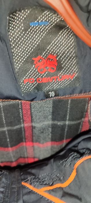 Продам куртки все по 15к