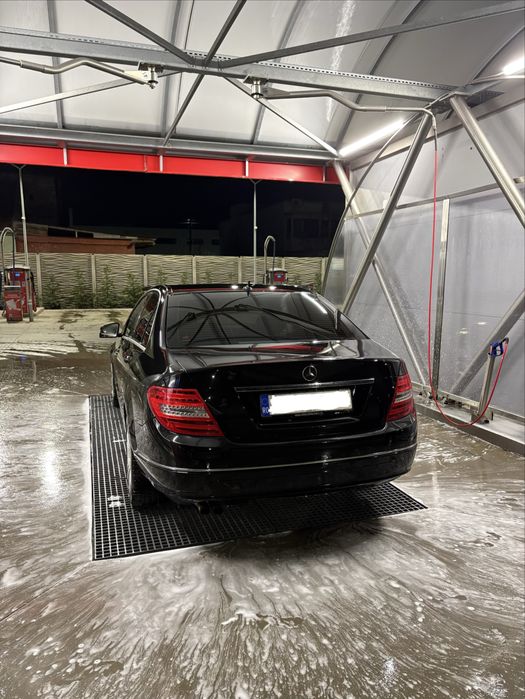 MERCEDES-BENZ C-Class 2010 — imagine 2