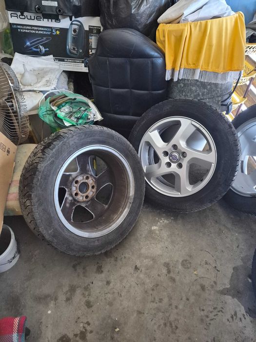 Джанти 16-цола Волво.