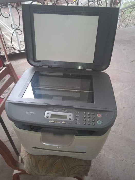 МФУ-3в1-принтер, сканер, копир Canon i-SENSYS в отличном состоянии.