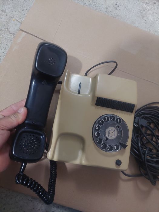 Telefon,telefoane fixe cu fir,model vechi,vintage,old