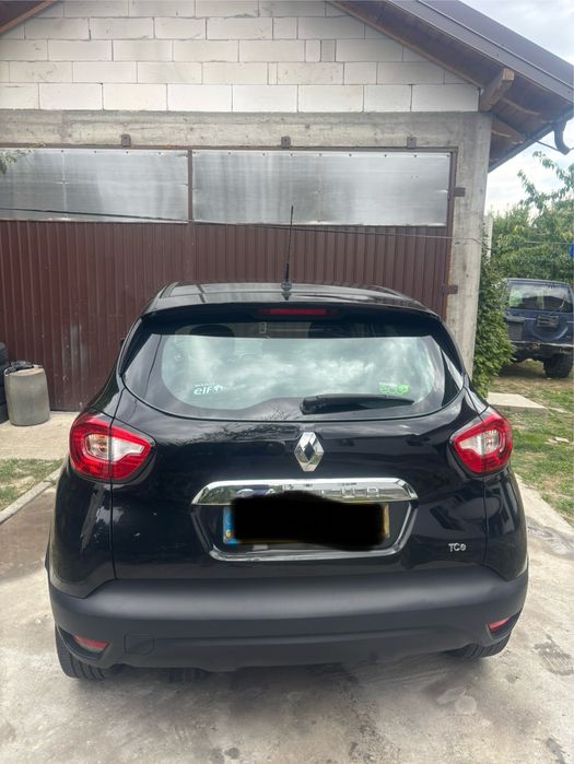Dezmembrez Renault captur