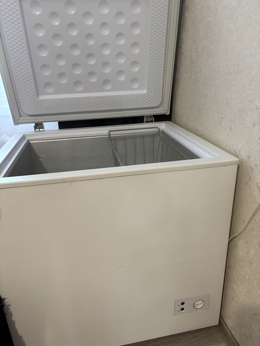 Продам морозильную камеру