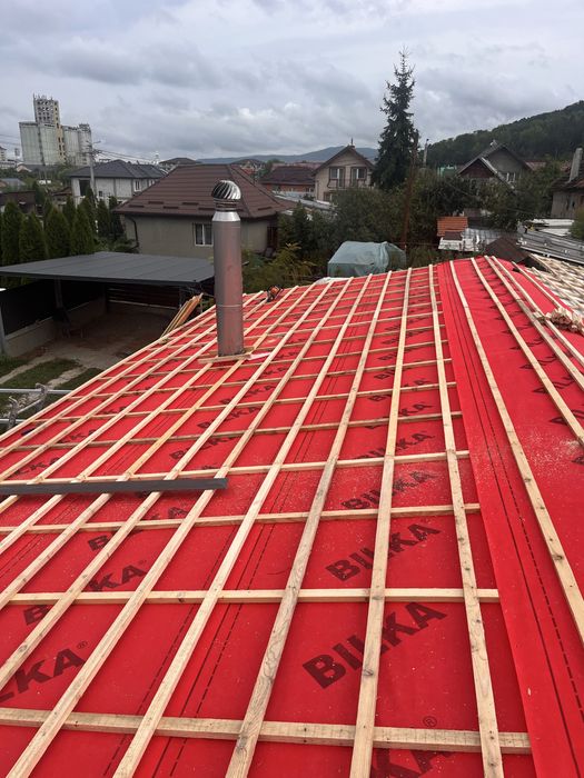 Montaj tigla metalica ceramica reparatii jgheaburi acoperisuri velux