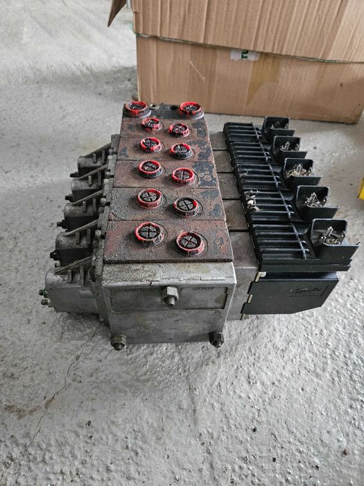 Distribuitor hidraulic pentru diverse utilaje industriale