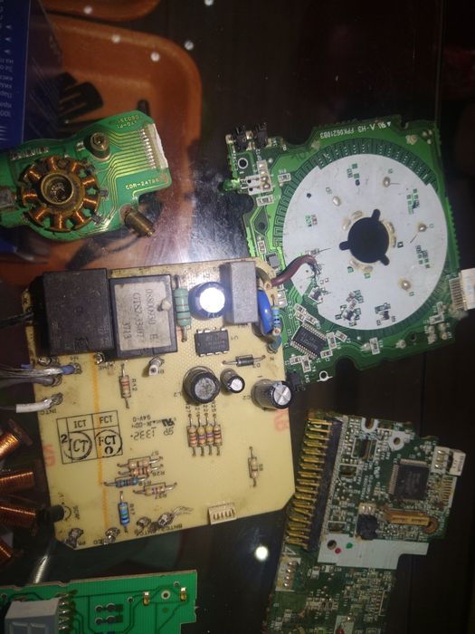 Платки Програматори от перални 
Програюатори от перални и ютия.