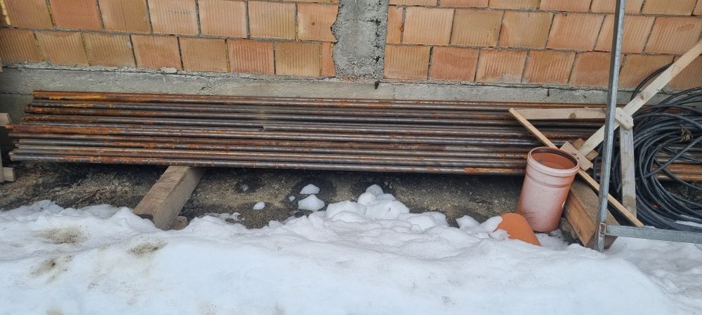 Vand teava trasa stalpi gard  3,5 m