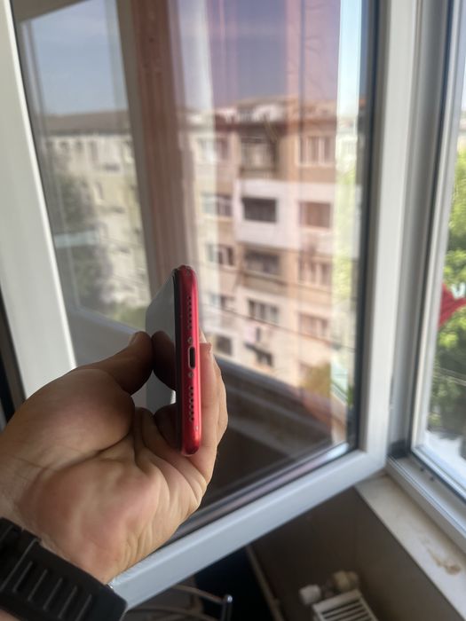 Vand iphone 11 red