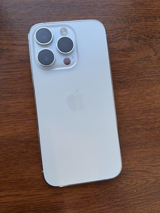 Iphone 14Pro емкость акб 100 ..