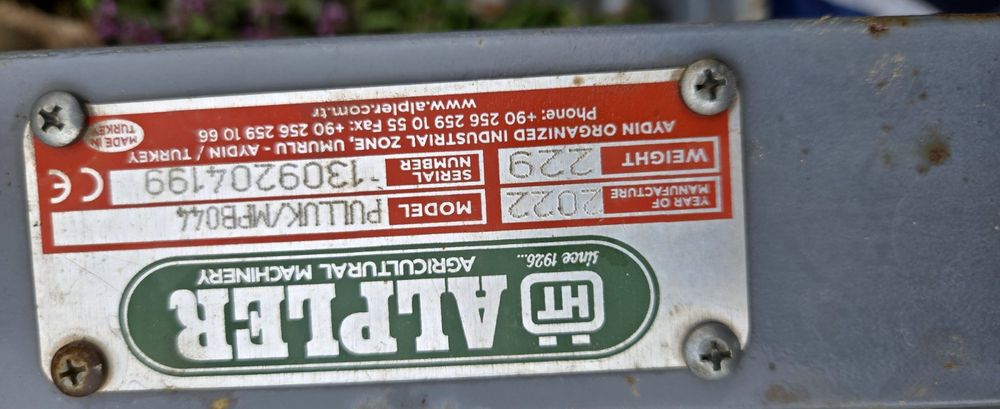 Продавам лозаро овощарски плуг