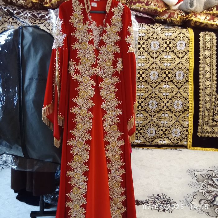 Ansambil qizlarimiz uchun tuy libosi