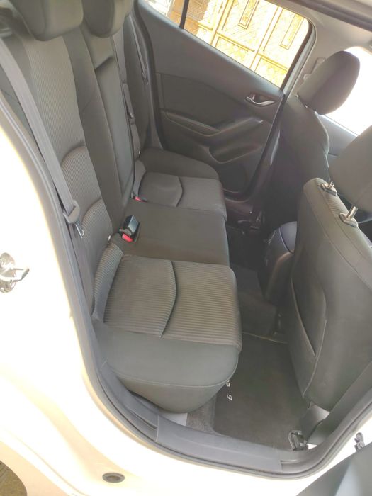 Vând Mazda 3 preț 6000 euro
