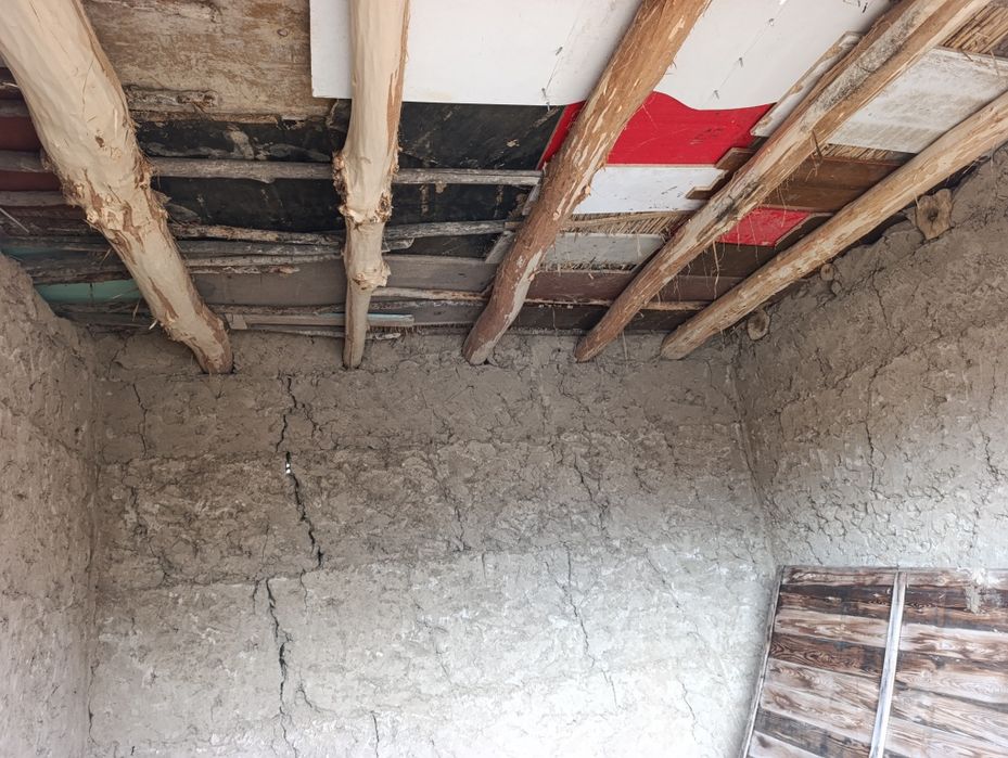 3 хона 2,3 сутих 13×18 уй сотилади