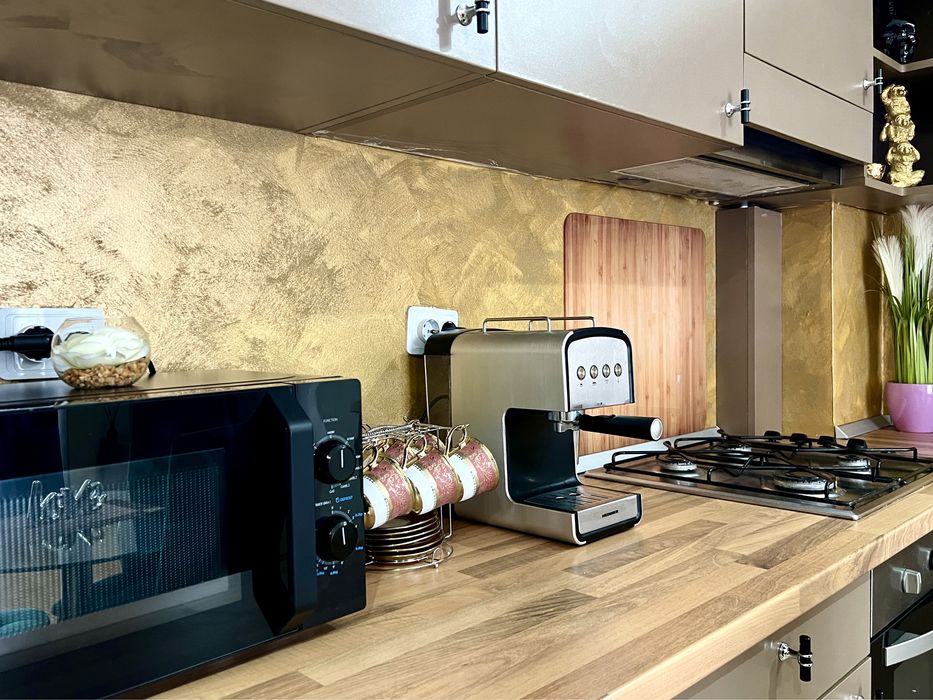 Inchiriez apartament regim hotelier Cosmopolis